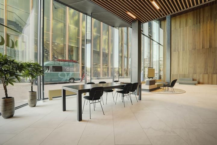 Photo 43 of Ton de Leeuwstraat 18