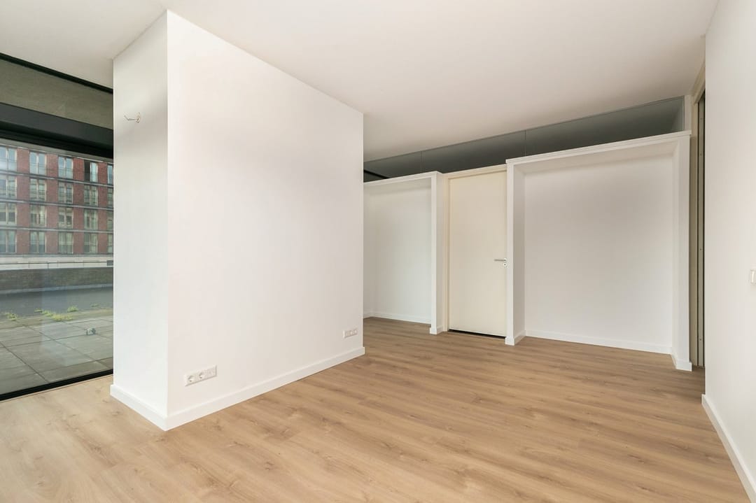 Photo 8 of Purperhoedenveem 80