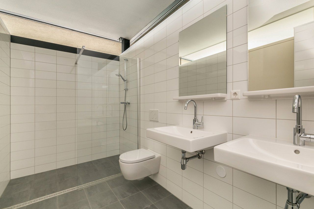 Photo 12 of Purperhoedenveem 80