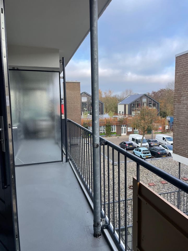 Photo 6 of Mgr. Van Roosmalenplein 17