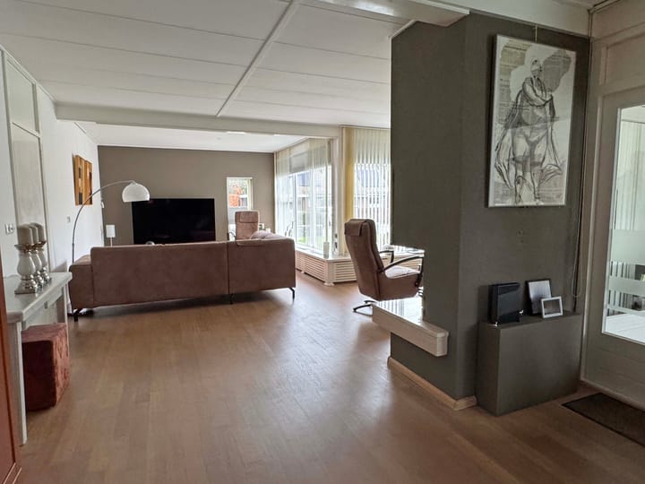 Photo 33 of Anne de Vrieslaan 9