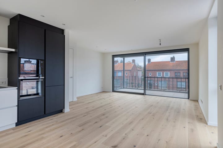 Photo 2 of Westerstraat 4-G