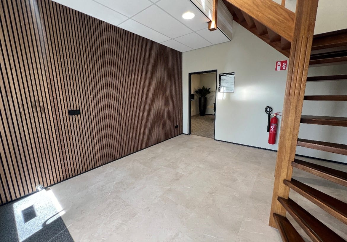 View photo 4 of Jhr. Van Karnebeekweg 6-a