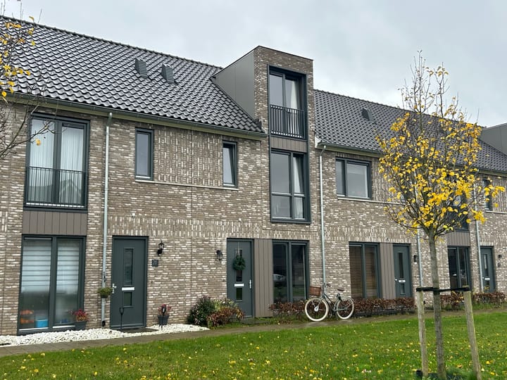 Foto 1 van Stadion 28