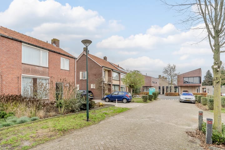 Photo 2 of Van Hoornstraat 15