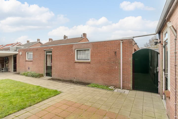 Photo 37 of Van Hoornstraat 15