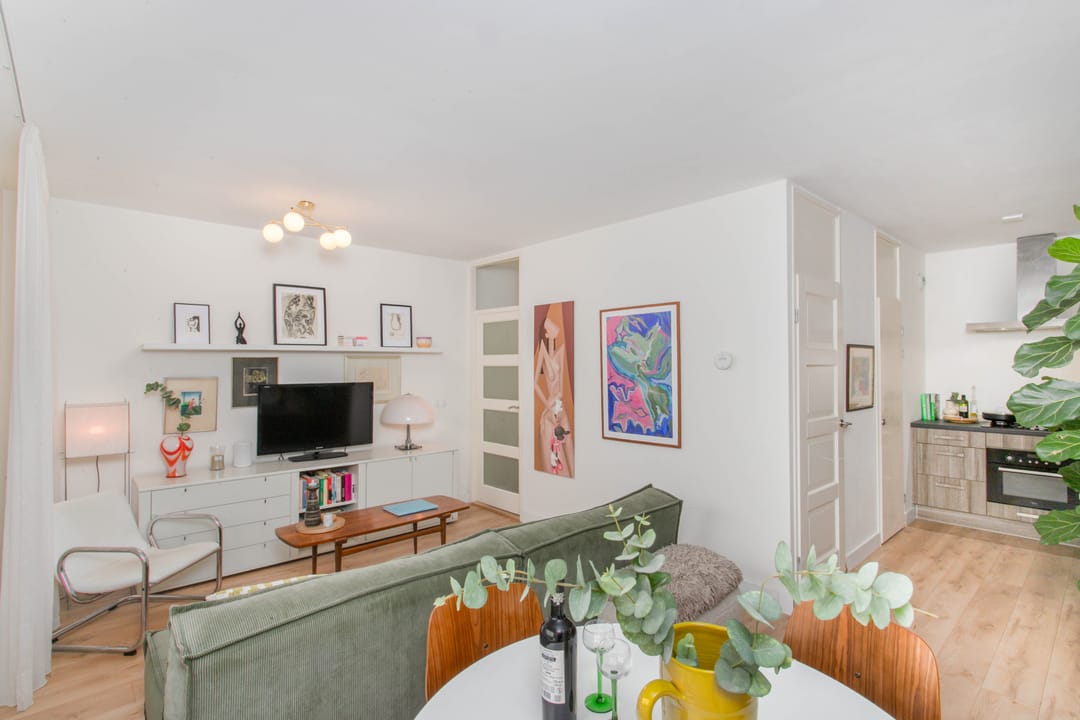 Foto 1 van Jungfrau 83