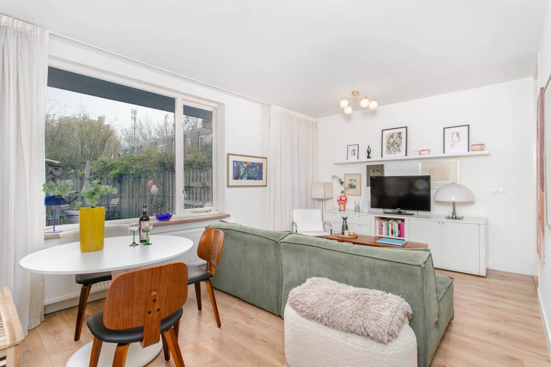 Foto 7 van Jungfrau 83