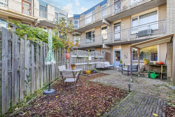 Photo 17 of Jungfrau 83