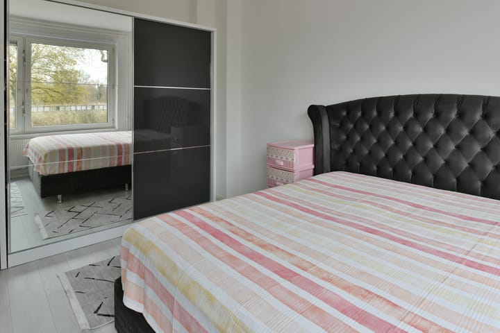 Photo 5 of Willem Molengraaffstraat 24-H