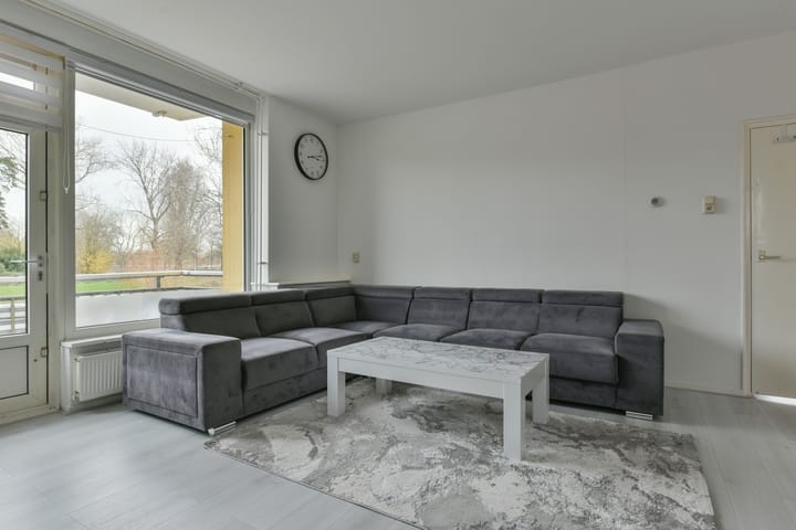 Photo 9 of Willem Molengraaffstraat 24-H