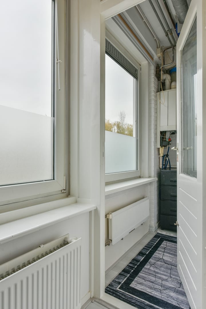 Photo 17 of Willem Molengraaffstraat 24-H