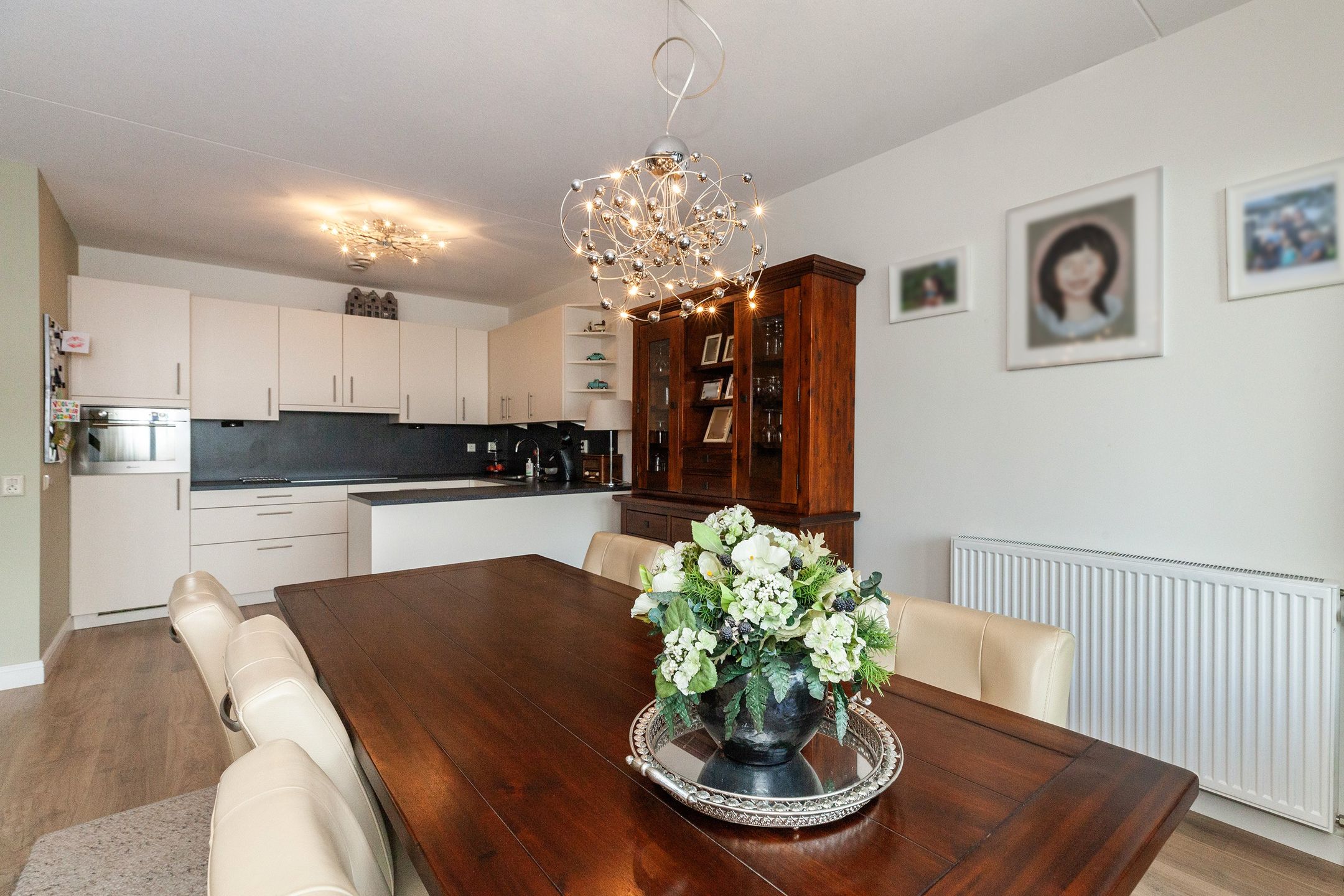 Photo 9 of Thorbeckestraat 28