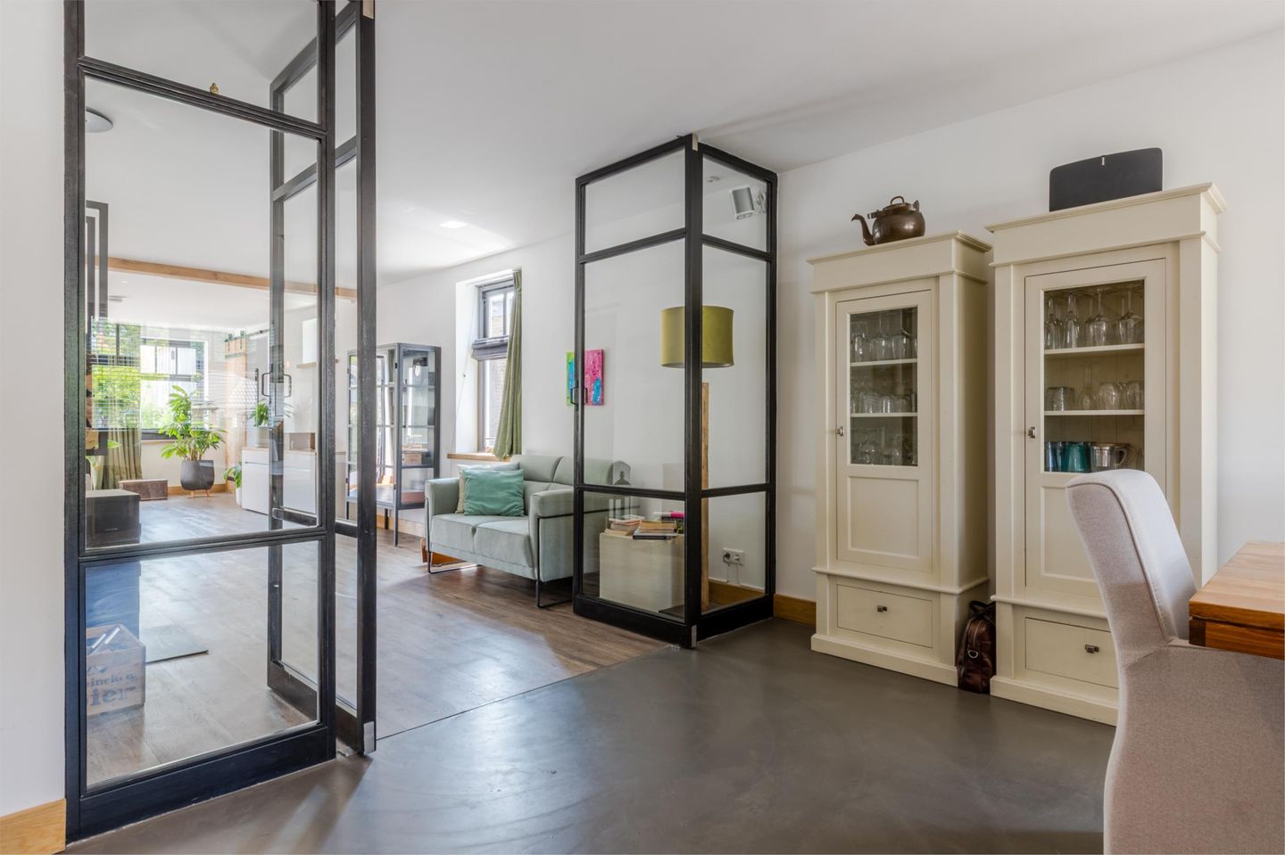 Foto 20 van Middenweg 296