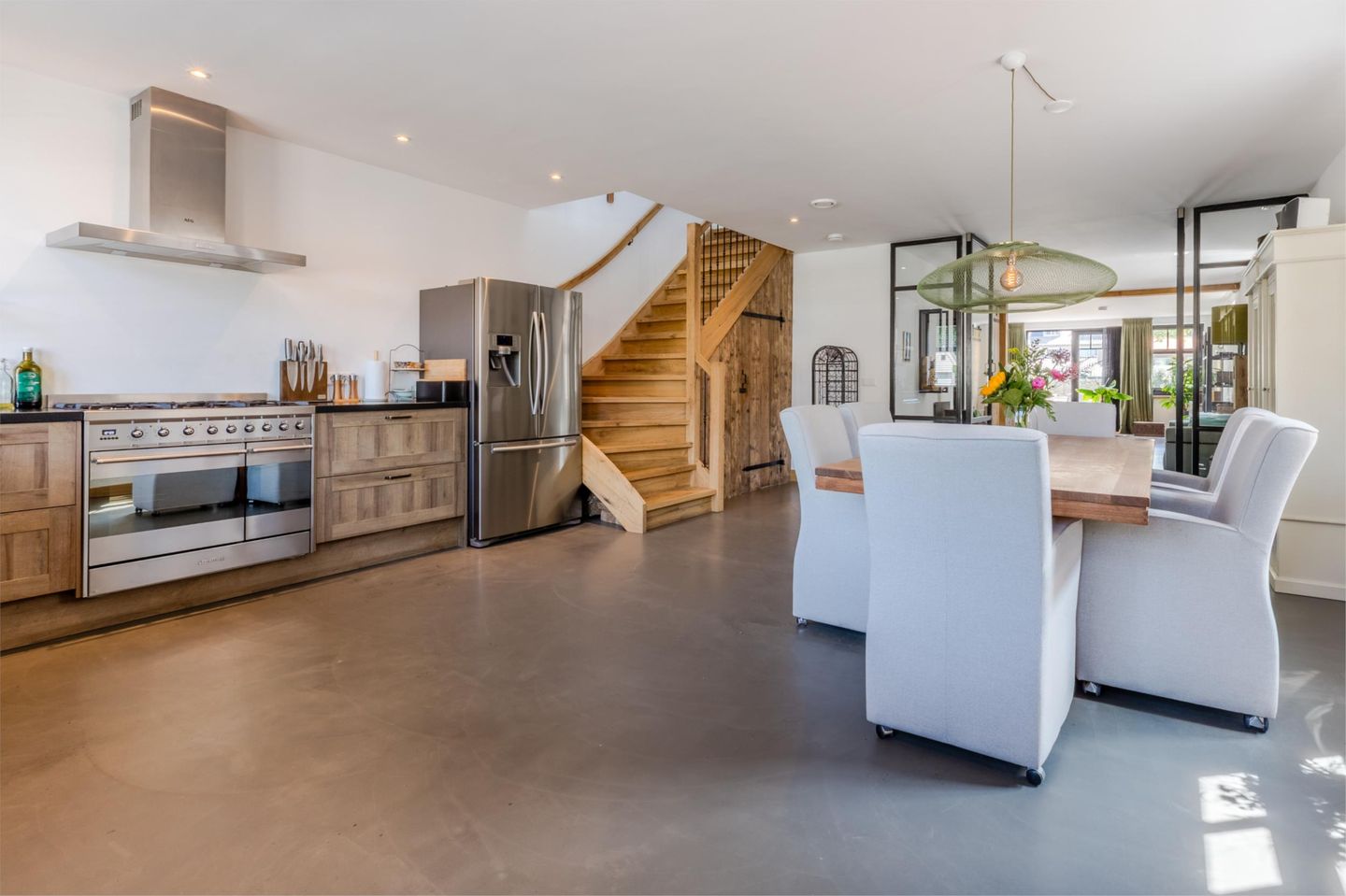 Foto 25 van Middenweg 296