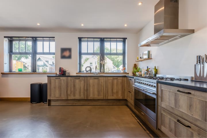 Foto 27 van Middenweg 296