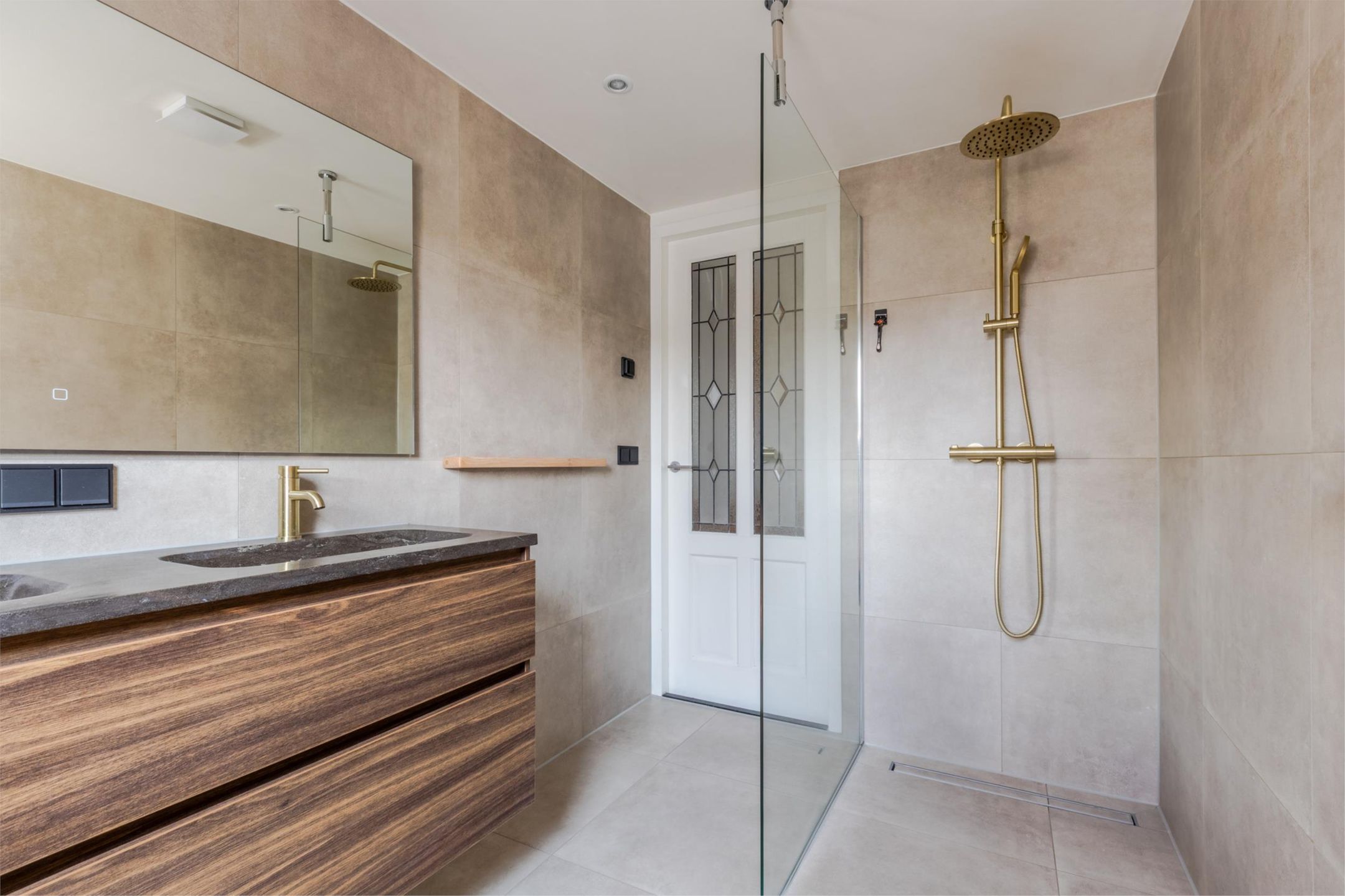 Foto 54 van Middenweg 296