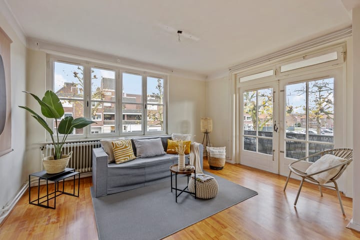 Photo 8 of Louis Regoutstraat 1-A