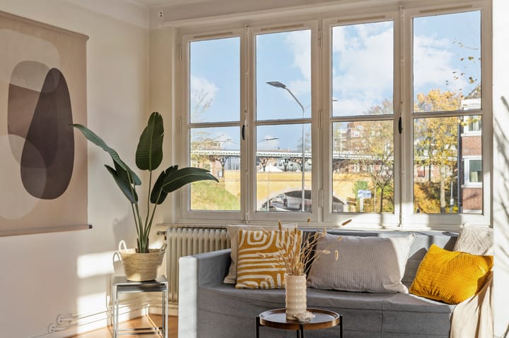 Photo 10 of Louis Regoutstraat 1-A