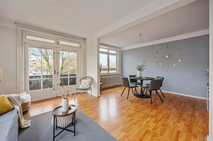 Photo 12 of Louis Regoutstraat 1-A