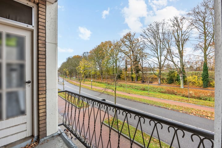 Photo 26 of Louis Regoutstraat 1-A