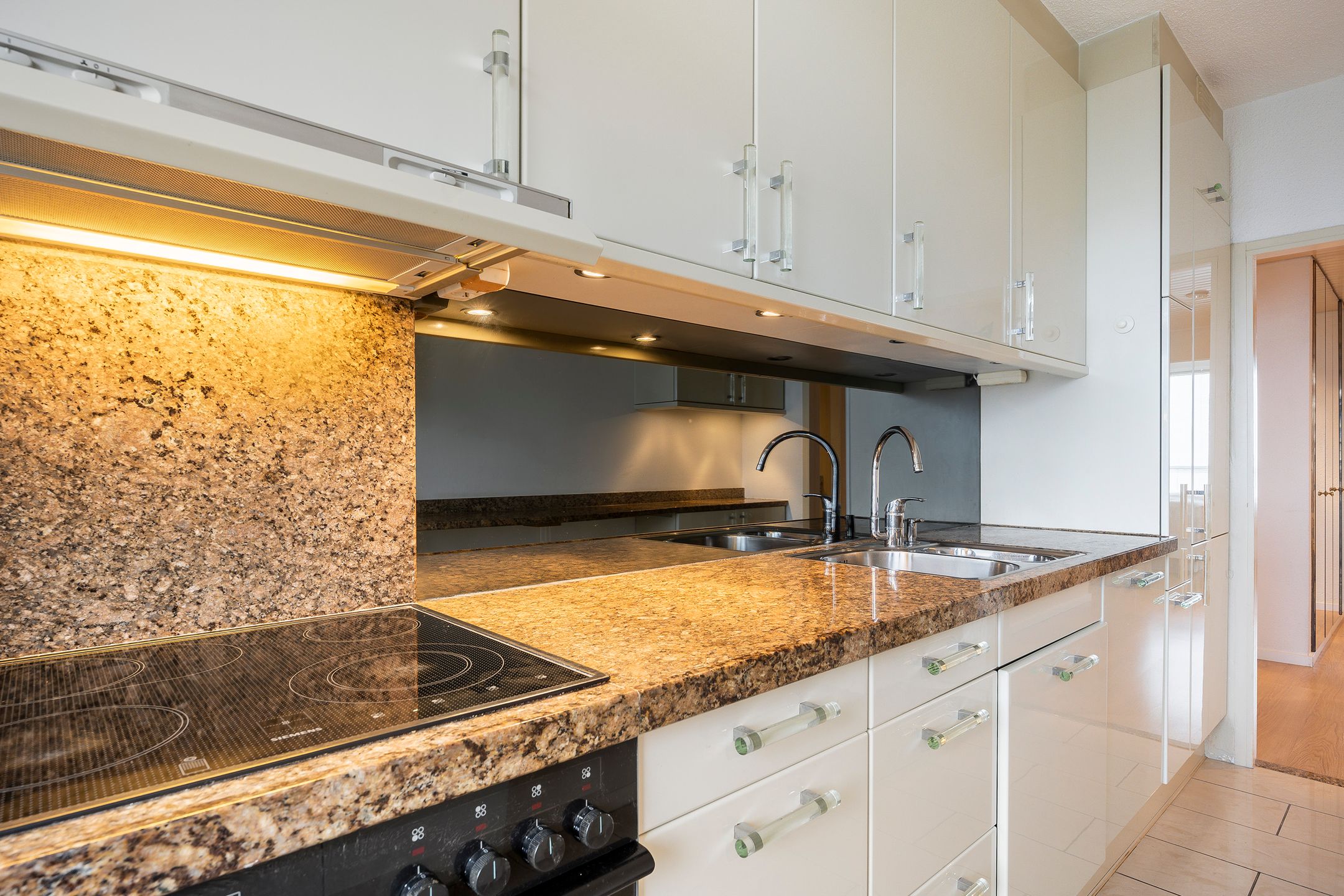 Photo 21 of Burgemeester van Fenemaplein 7-F6