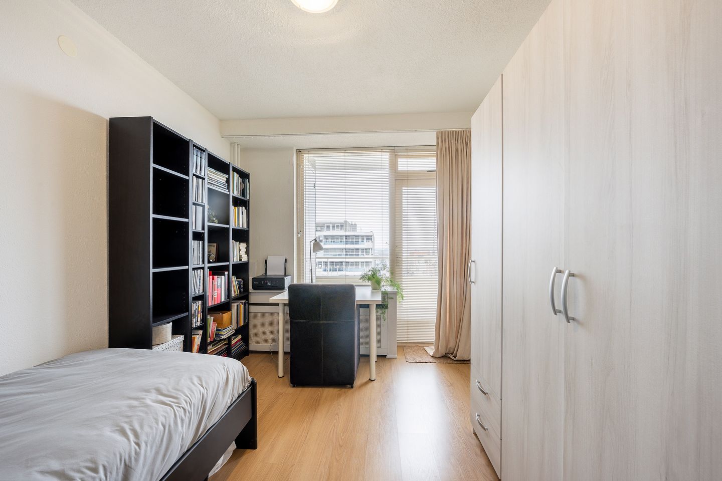 Photo 25 of Burgemeester van Fenemaplein 7-F6