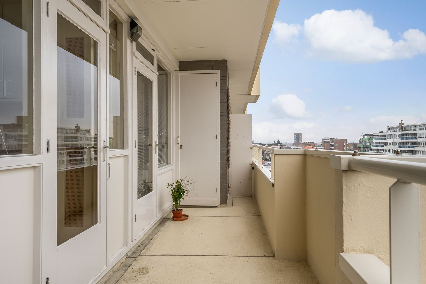 Photo 14 of Burgemeester van Fenemaplein 7-F6