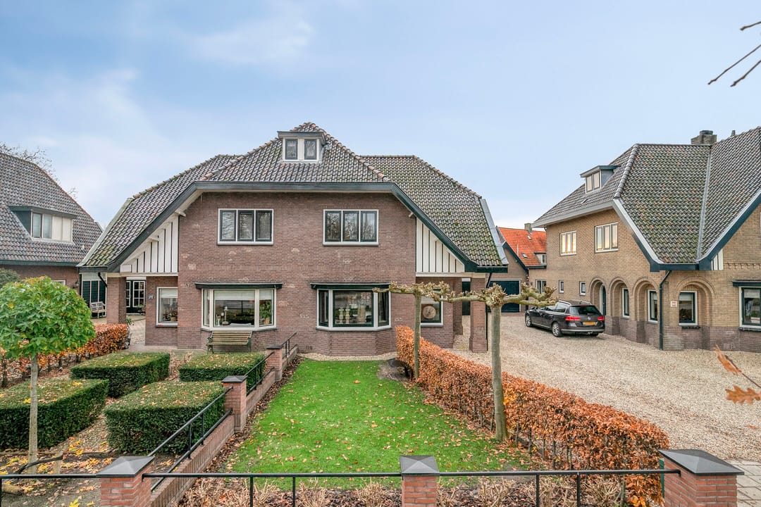 Photo 7 of Stationsweg Oost 170
