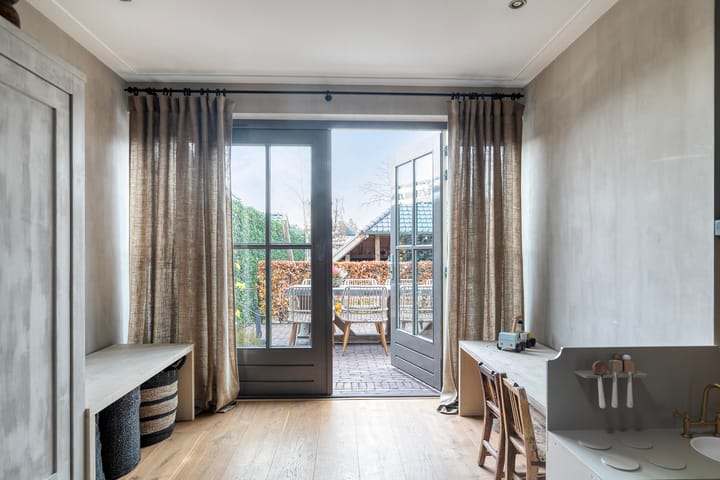 Foto 17 van Stationsweg Oost 170