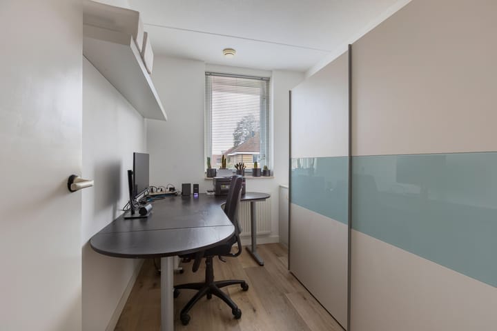 Photo 30 of Peseta 30