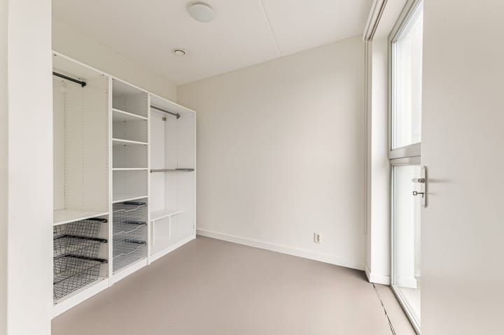 Photo 21 of Henri Dunantsingel 244