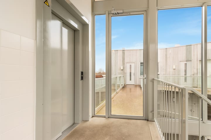 Photo 32 of Henri Dunantsingel 244