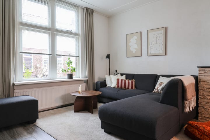 Foto 15 van Warmoezenierstraat 10