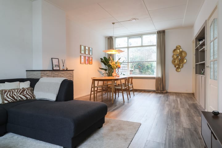 Foto 17 van Warmoezenierstraat 10