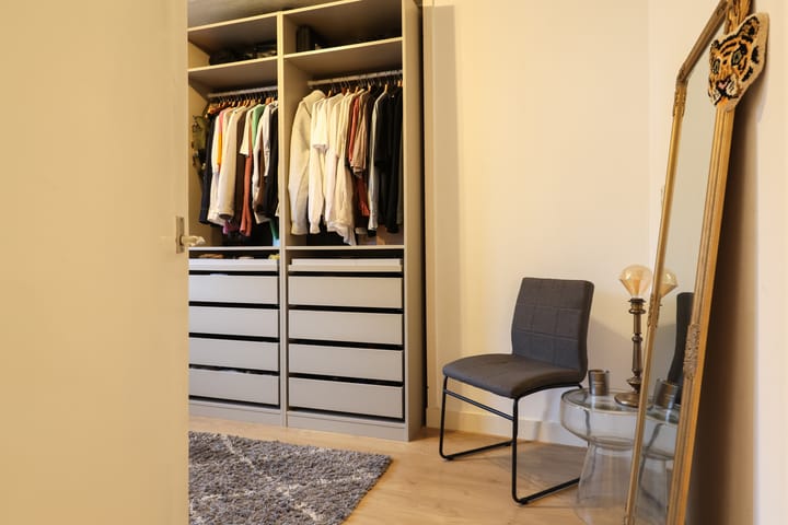 Foto 34 van Warmoezenierstraat 10