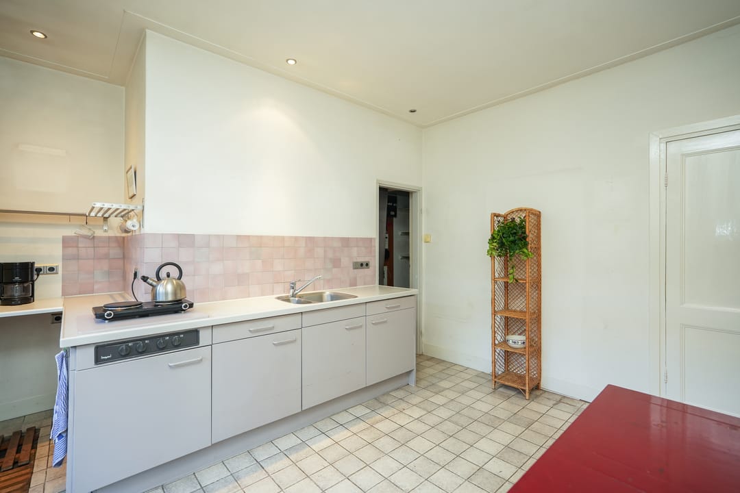 Foto 16 van St. Annastraat 154