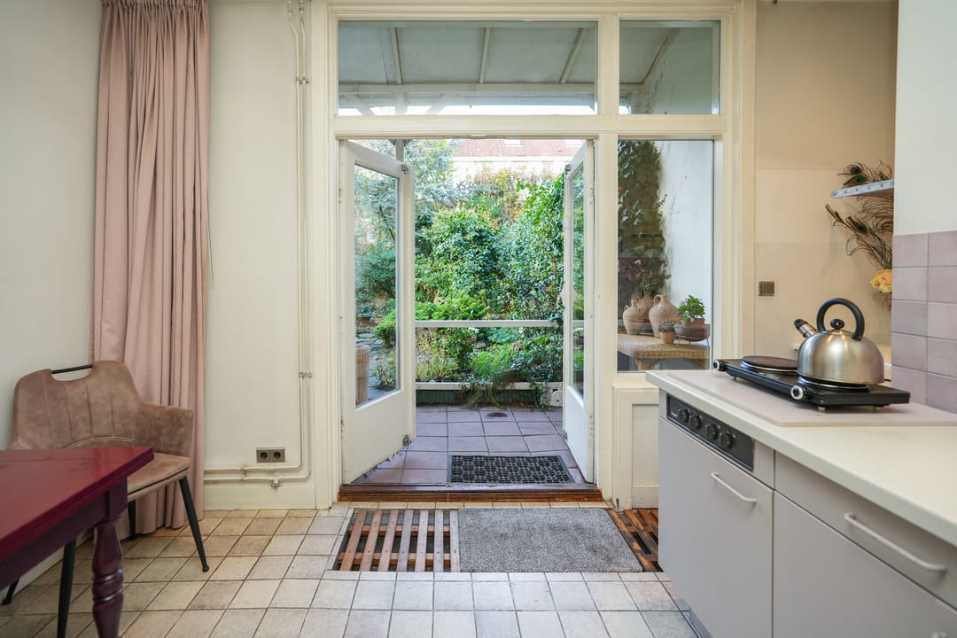 Foto 17 van St. Annastraat 154