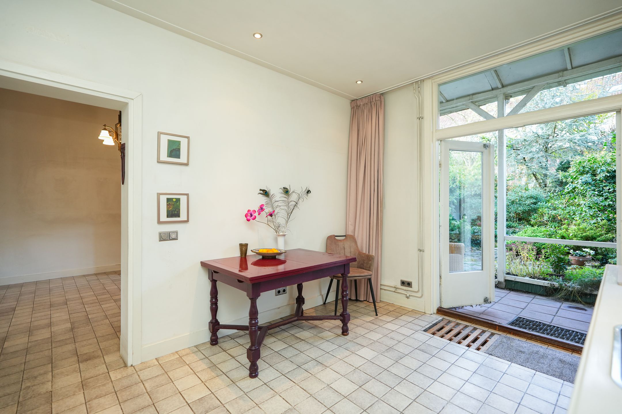 Foto 18 van St. Annastraat 154