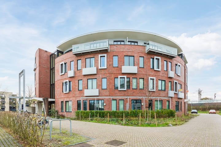 Foto 1 van Louis Armstrongweg 54-D