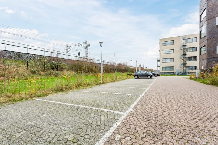 Foto 22 van Louis Armstrongweg 54-D