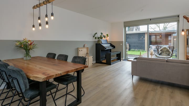 Photo 3 of Dokter J. van Heuvenweg 3