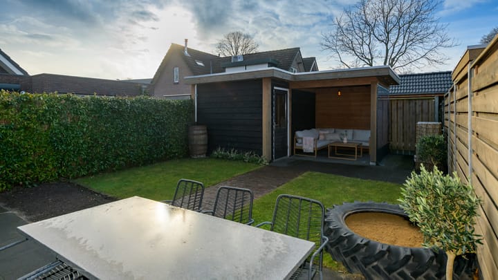 Foto 25 van Dokter J. van Heuvenweg 3