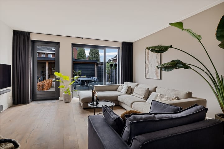 Foto 2 van Pieter de Molijnlaan 29