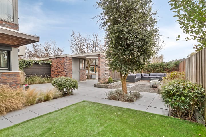 Photo 34 of Burgemeester Bracklaan 23