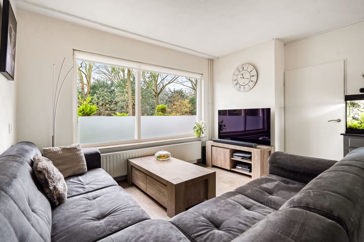 Foto 11 van Landschrijversveld 306