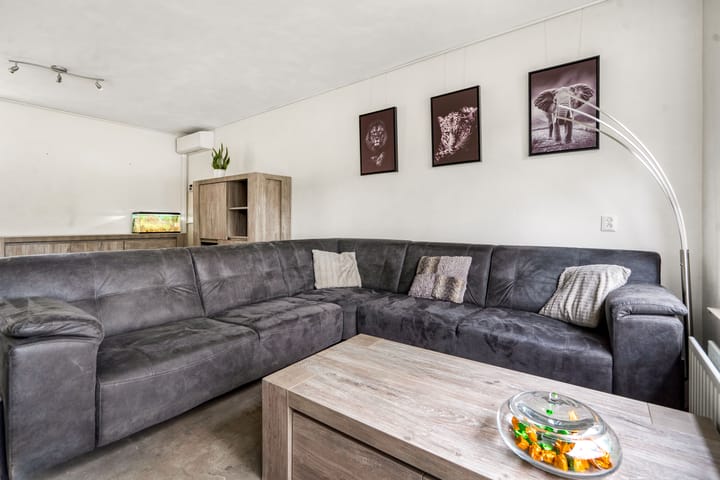 Foto 13 van Landschrijversveld 306