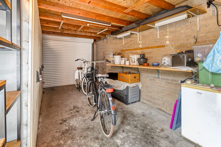 Foto 43 van Landschrijversveld 306