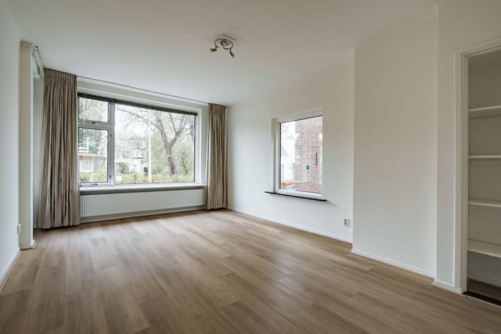 Photo 5 of Niemeijerstraat 28