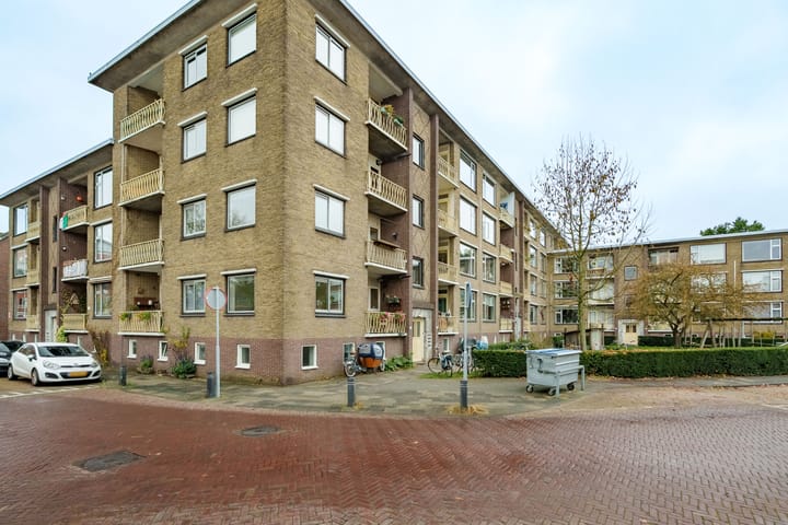 Photo 24 of Niemeijerstraat 28